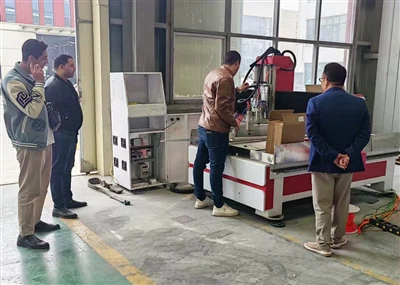 Another Customers Came To Look Our Cnc Router